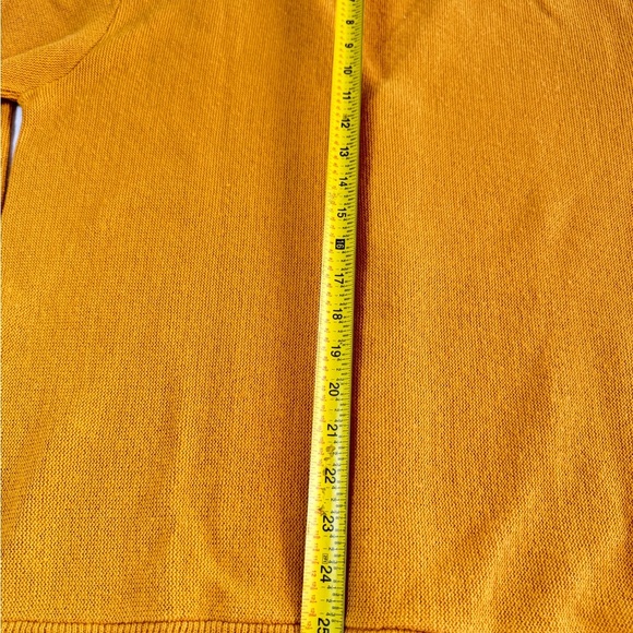 The Men's Store Yellow vintage Cardigan Sweater V-Neck Knit NWOT - Picture 5 of 9